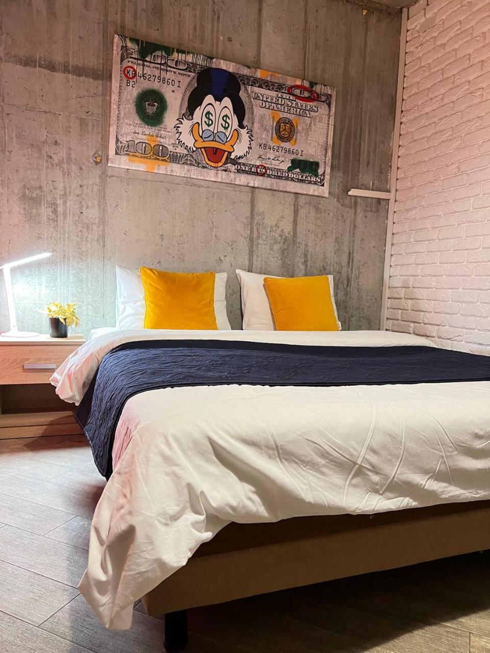 Moonlight Hostel Lviv Eksteriør bilde