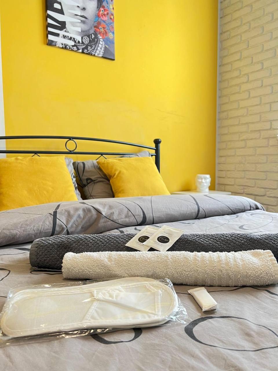 Moonlight Hostel Lviv Eksteriør bilde